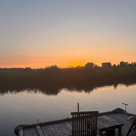 Luxe En Ruim Chalet Met Airco Bij Leekstermeer Matsloot 외부 사진
