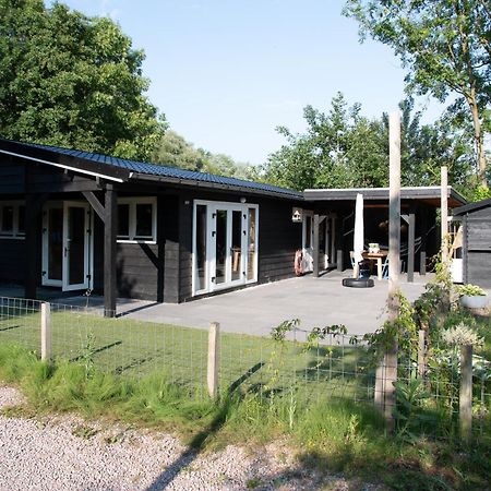 Luxe En Ruim Chalet Met Airco Bij Leekstermeer Matsloot 외부 사진