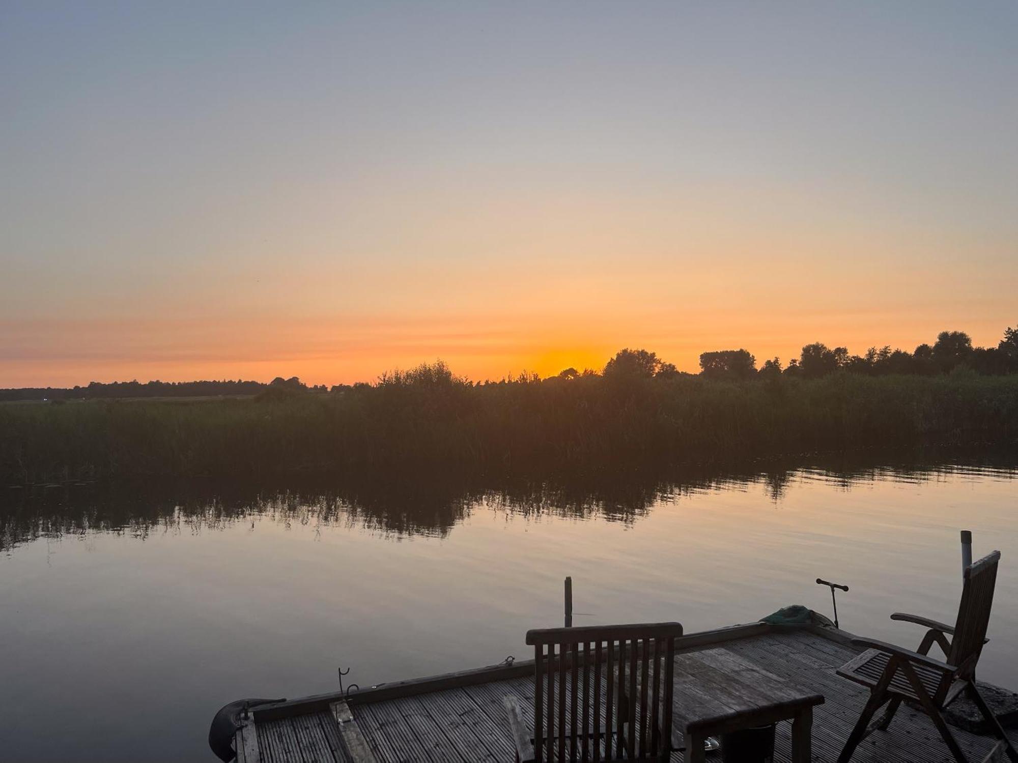 Luxe En Ruim Chalet Met Airco Bij Leekstermeer Matsloot 외부 사진