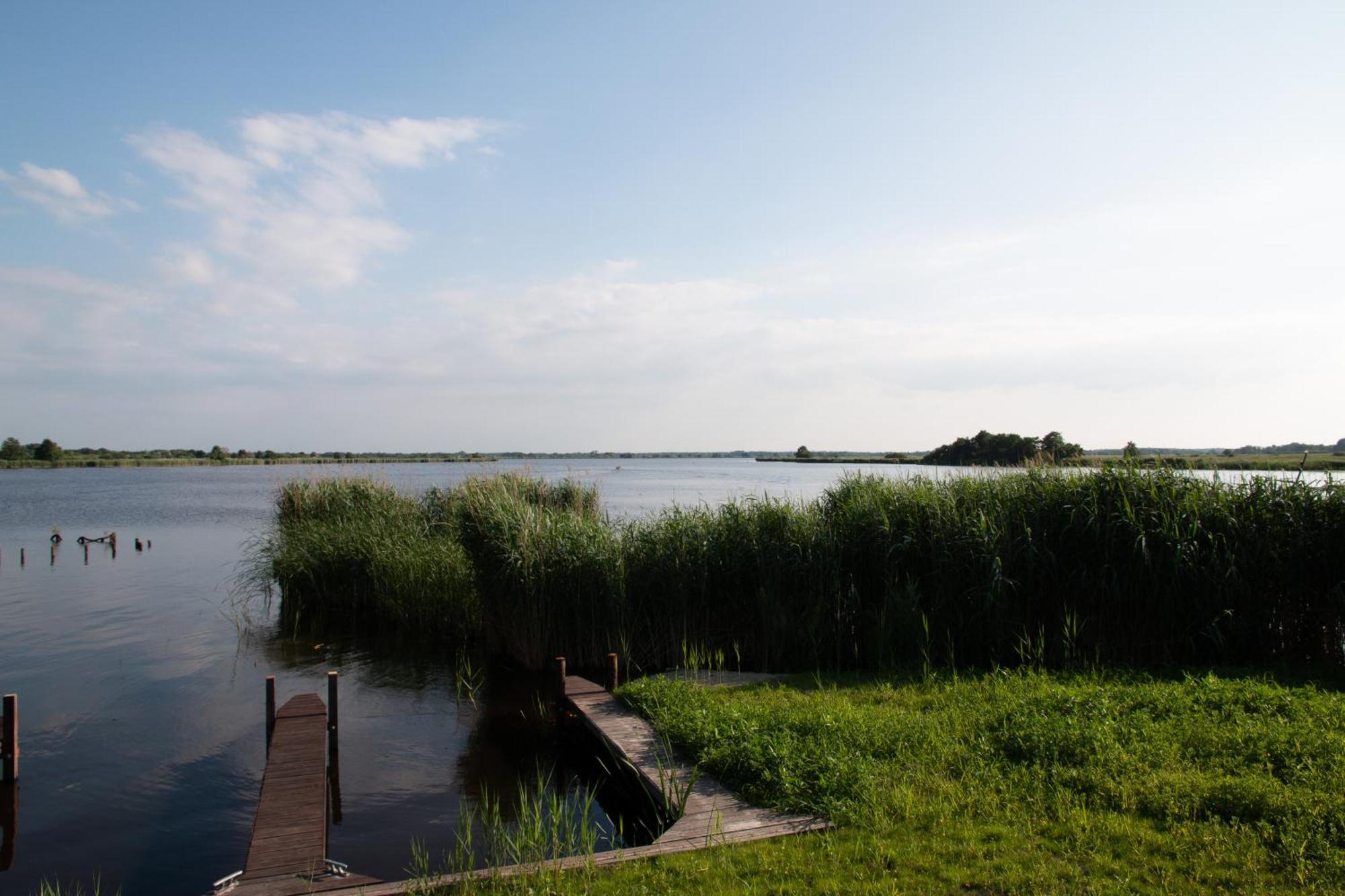 Luxe En Ruim Chalet Met Airco Bij Leekstermeer Matsloot 외부 사진