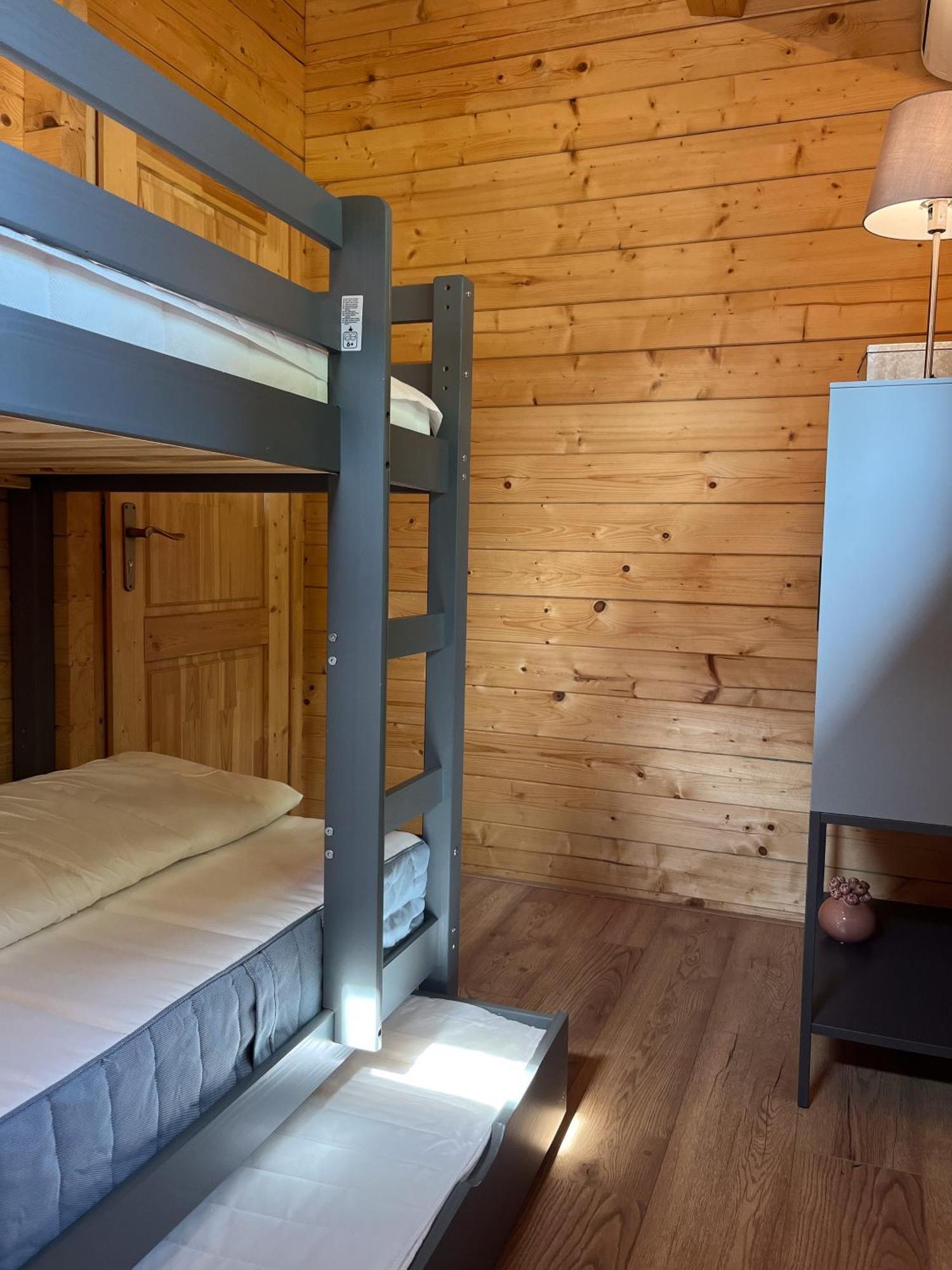 Luxe En Ruim Chalet Met Airco Bij Leekstermeer Matsloot 외부 사진