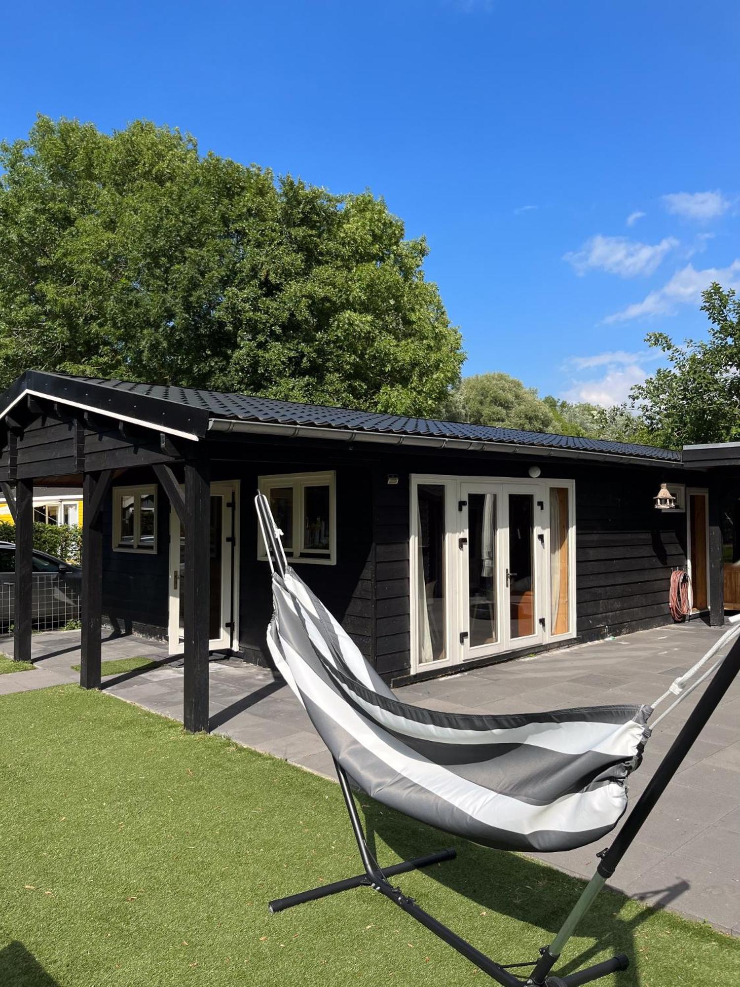 Luxe En Ruim Chalet Met Airco Bij Leekstermeer Matsloot 외부 사진