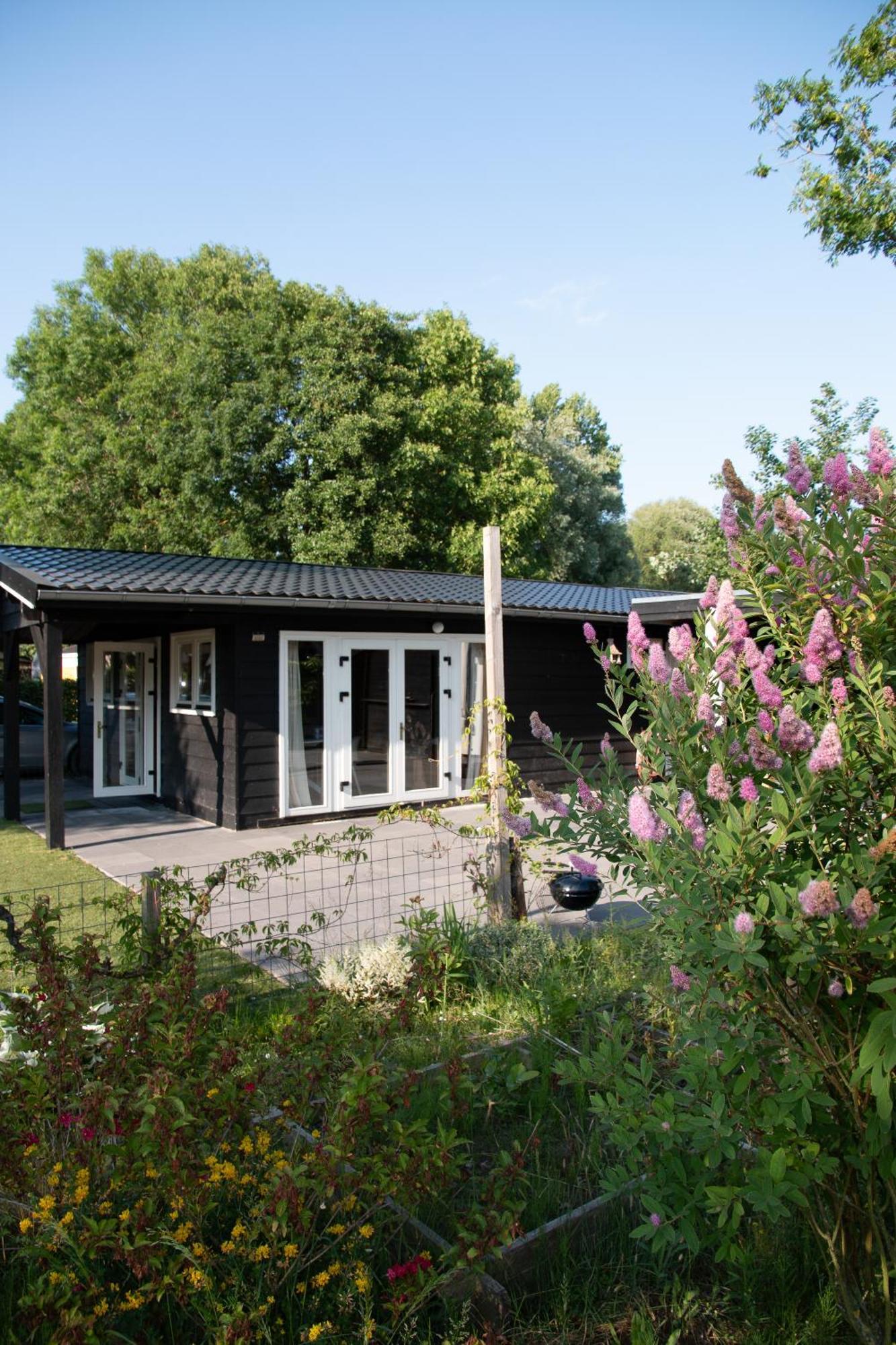 Luxe En Ruim Chalet Met Airco Bij Leekstermeer Matsloot 외부 사진
